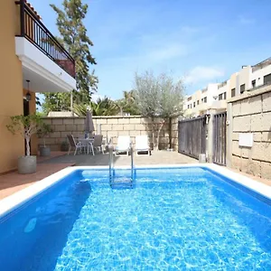 https://villa-el-olivo.tenerifehoteles.net